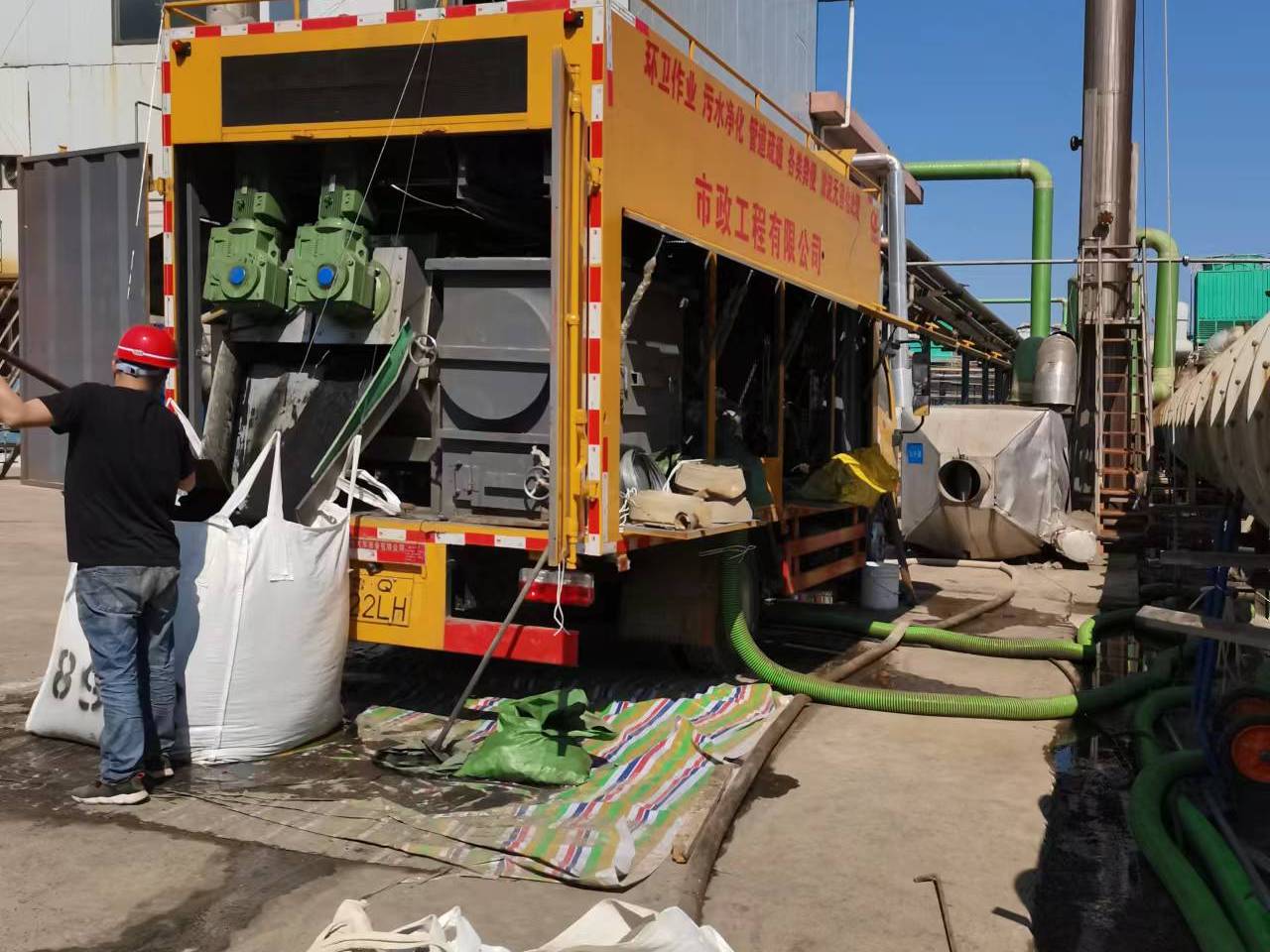 宜丰淤泥压干处理